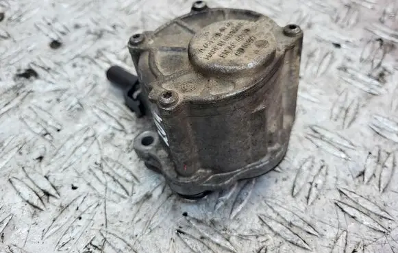 Mercedes-Benz C W204 Vacuum pump A6512300165