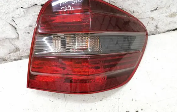 Mercedes-Benz ML W164 Rear/tail lights 404122R 404182R
