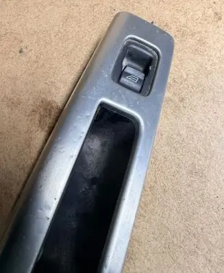 Volvo V50 Electric window control switch 8663819