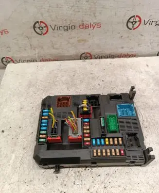 Peugeot 208 Comfort/convenience module 9819849680 20181119 E1172507