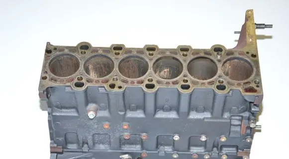BMW 5 E39 Engine 2249948