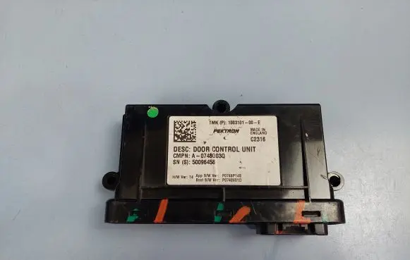 Tesla Model S Door control unit/module 100310100E A0747G03Q