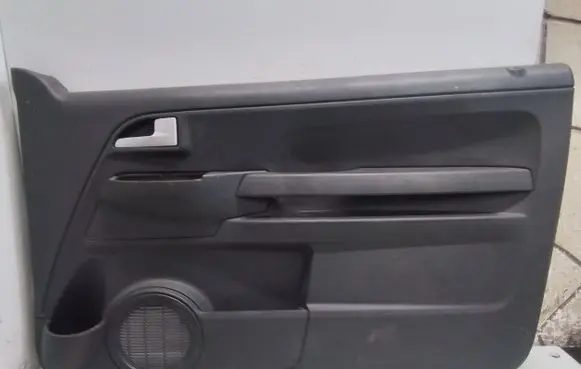 Volkswagen Fox Front door card panel trim