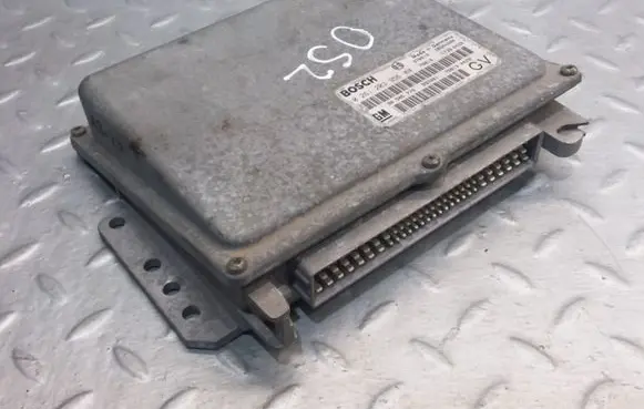 Opel Sintra Engine control unit/module 90505779 0261203956