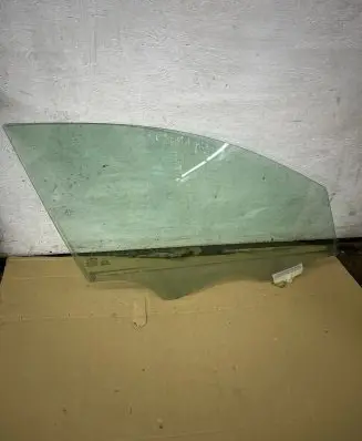 KIA Optima Front door window glass four-door