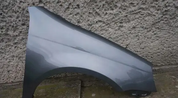 Volkswagen Jetta V Fender