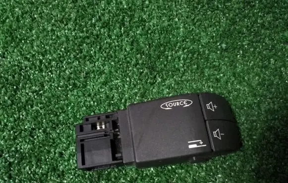 Renault Laguna II Sound control switch 7701049643 34442201AP