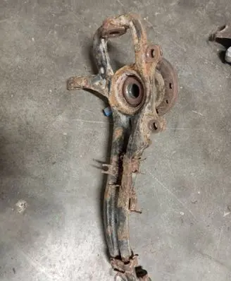 Volkswagen Touareg I Front wheel hub 7L6407258A