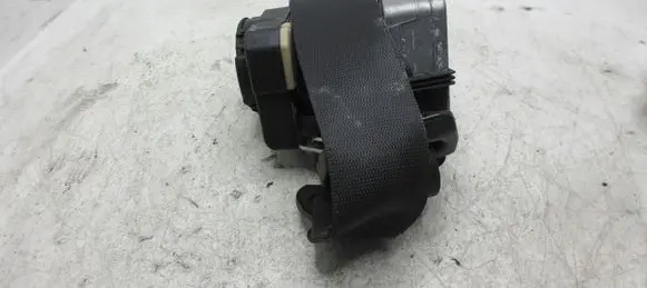 Mercedes-Benz C W203 Front seatbelt A2038600986