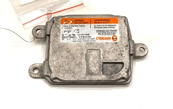 Ford Mondeo MK IV Voltage converter/converter module 35XT5-3D1