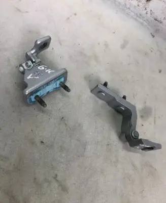 Mercedes-Benz GLA H247 Rear door hinge set 