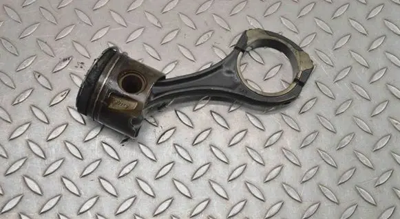 Mercedes-Benz Sprinter W906 Piston 8340E