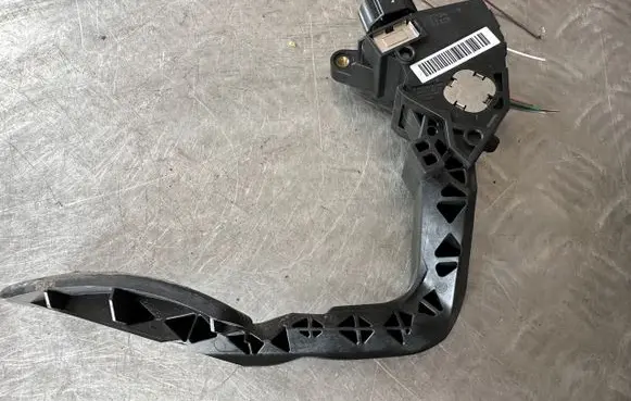 Renault Scenic III - Grand scenic III Accelerator throttle pedal 180100011R