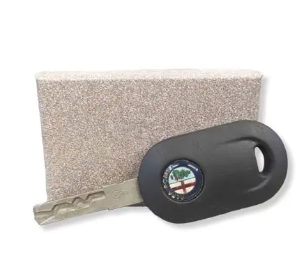 Alfa Romeo Giulietta Ignition key/card 