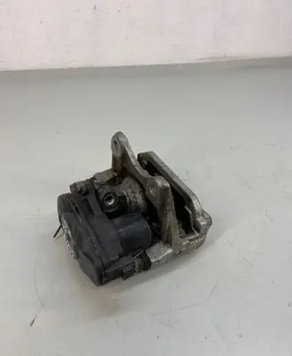 Lexus RX 450H Rear brake caliper 