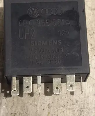 Volkswagen PASSAT B5 Other relay 4B0955531A