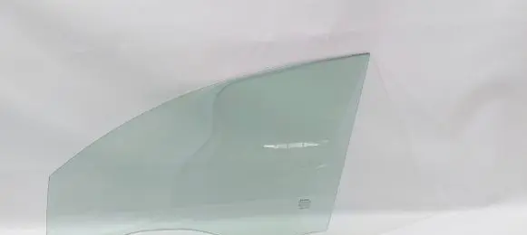 Volvo V50 Front door window glass four-door 43R-001105