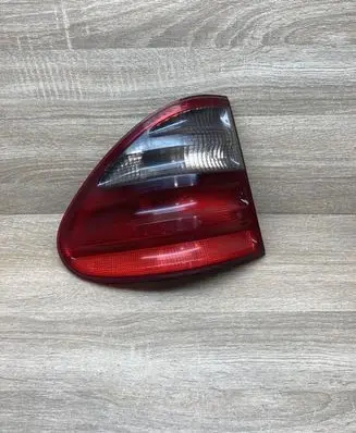 Mercedes-Benz E W210 Rear/tail lights A2108205364 324001