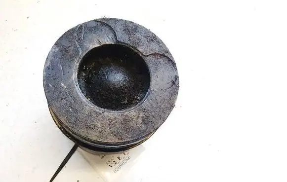 Piston