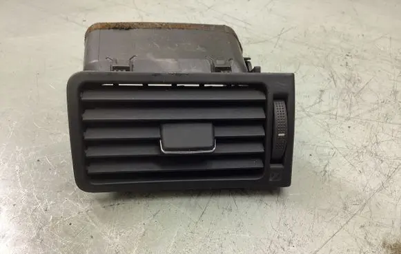 Toyota Corolla E120 E130 Dashboard side air vent grill/cover trim 8222