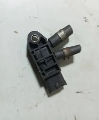 Opel Vectra C Exhaust gas pressure sensor 0281002784 028100