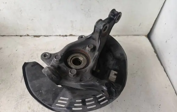 Toyota C-HR I Front wheel hub 8484S