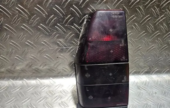 Volkswagen Polo II 86C 2F Rear/tail lights 867945111 867945257
