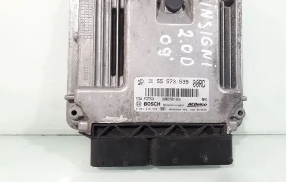 Opel Insignia A Engine control unit/module 55573539 0281015774