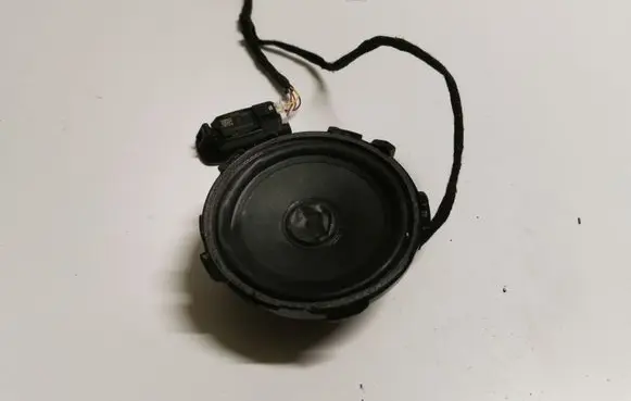 Mercedes-Benz C W205 Panel speaker A2058201002