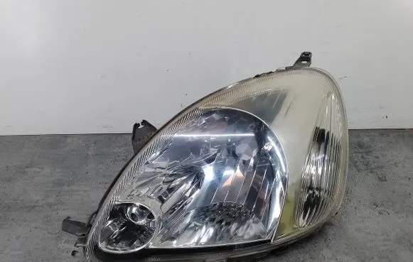 Toyota Yaris Headlight/headlamp 20A354