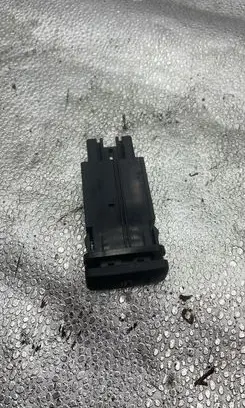 Lexus IS 220D-250-350 Windscreen/window heater switch 15A280