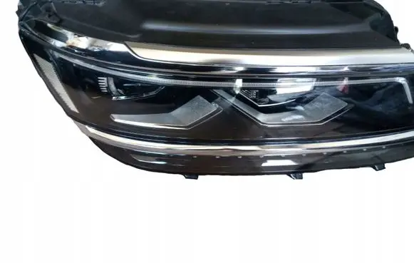 Volkswagen Tiguan Headlight/headlamp 5NB941082A