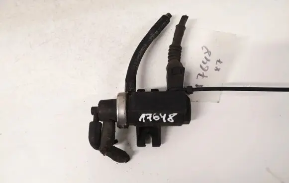 Skoda Octavia Mk2 (1Z) Turbo solenoid valve 1j0906627
