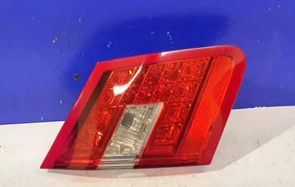 Mercedes-Benz E W212 Tailgate rear/tail lights A2128200764