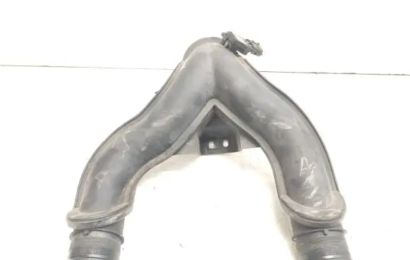 Maserati Ghibli Air intake hose/pipe H20946 0281006028