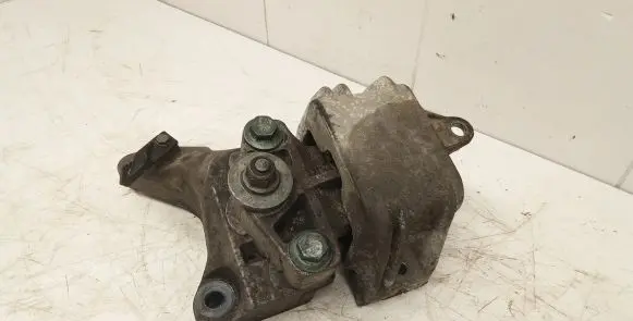 Seat Alhambra (Mk1) Gearbox mounting bracket 7M3398135A