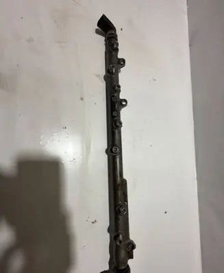 BMW 5 E60 E61 Fuel main line pipe 0445216023
