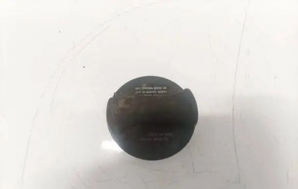 Audi A4 S4 B5 8D Oil filler cap 078103485b