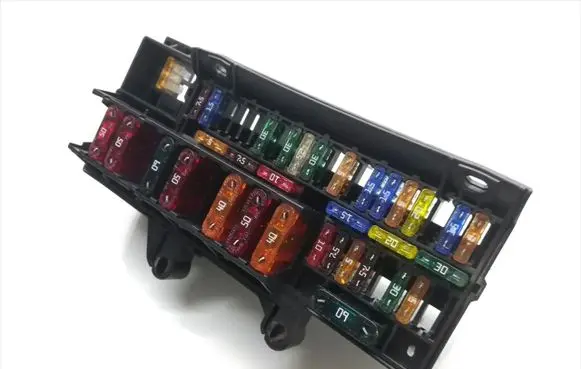 BMW 7 E65 E66 Fuse module 18560