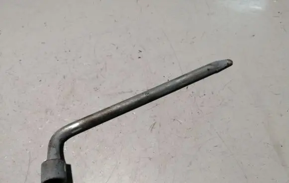 Subaru Outback Wheel nut wrench 