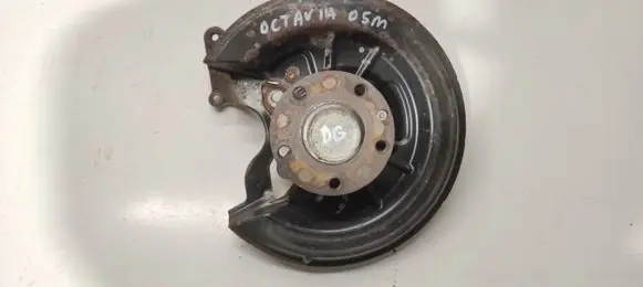Skoda Octavia Mk2 (1Z) Rear wheel hub