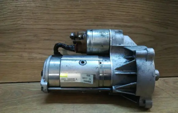 Peugeot 807 Starter motor 9646972280 D8R27