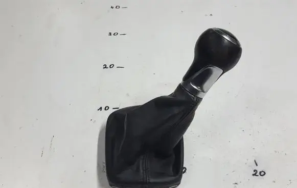 Audi A1 Gear lever shifter trim leather/knob 
