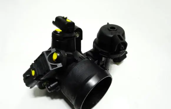 Ford Focus Throttle valve 6G9Q9E926AE AK0084509