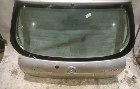 Toyota Corolla E120 E130 Tailgate/trunk/boot lid PILKAS