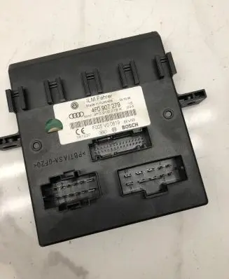 Audi A6 S6 C6 4F Comfort/convenience module 4F0907279 4F0910279K F005V00619