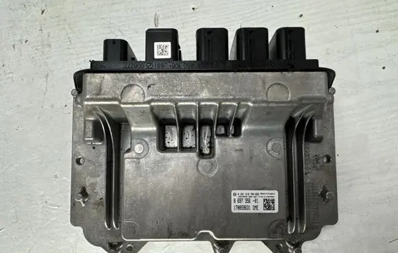 BMW 5 G30 G31 G38 Engine control unit/module 0261S18789 170859631 8697356