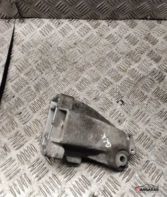 Mercedes-Benz GLK (X204) Engine mounting bracket 