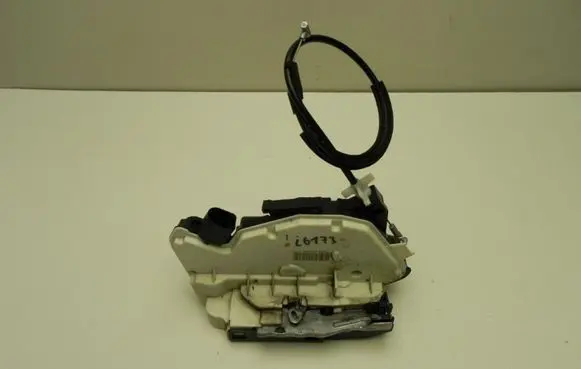 Skoda Fabia Mk2 (5J) Loading door lock 5N1837016C I6173