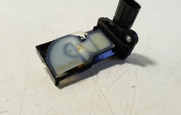 Toyota Yaris Cross Mass air flow meter 22204F2010